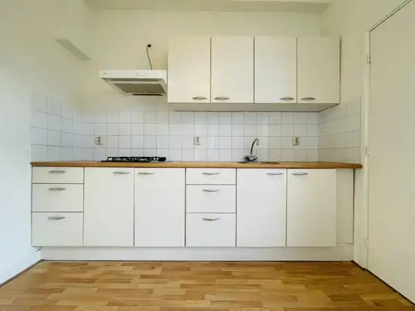 26m2 studio to rent for 827€/month in Herschelstraat 24, Den Haag