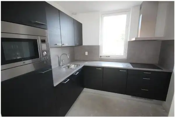 98m2 apartment to rent for 1700€/month in Dorpsstraat, Lunteren