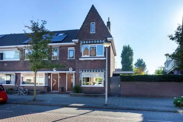 115m2 house to rent for 1850€/month in Van Henegouwenstraat, Gouda