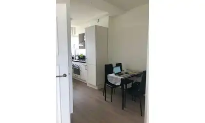 84m2 room to rent for 915€/month in Sierplein, Amsterdam