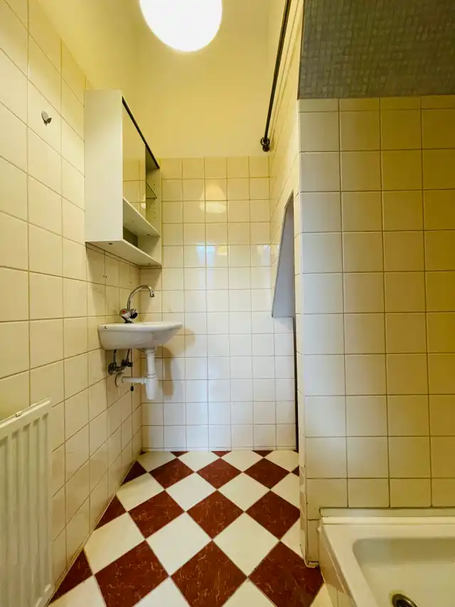 25m2 studio to rent for 828€/month in Herschelstraat, Den Haag