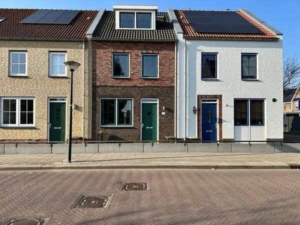 105m2 house to rent for 1950€/month in Hoge Weere 102, 1689, Zwaag