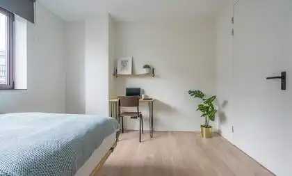 97m2 room to rent for 1029€/month in Eisenhowerlaan, Den Haag