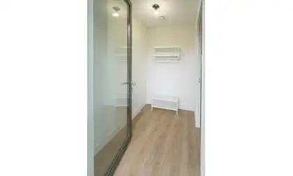 119m2 room to rent for 1076€/month in Voorburgstraat, Amsterdam