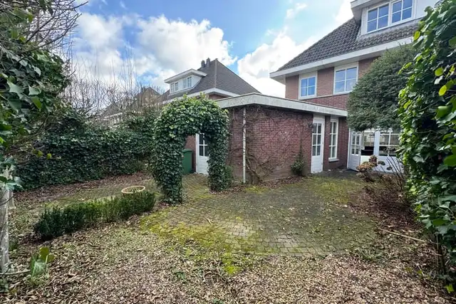 160m2 house to rent for 2750€/month in De Toom 14, Malden
