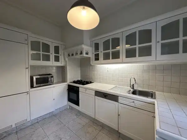 226m2 house to rent for 2475€/month in Bergsingel, Rotterdam