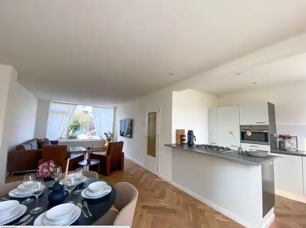 119m2 house to rent for 3500€/month in Meester van Houtenstraat 35, Ridderkerk