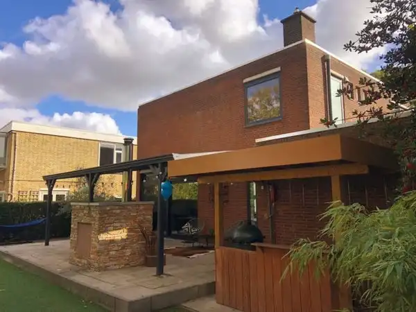 148m2 house to rent for 2990€/month in Wemeldingestraat, Rotterdam