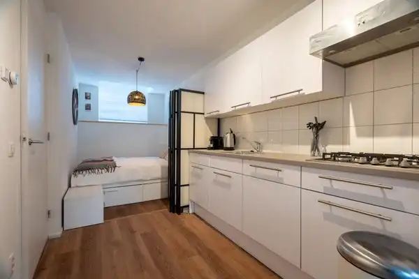 37m2 studio to rent for 1495€/month in Eendrachtsstraat, Rotterdam