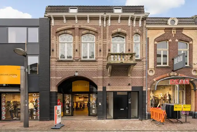 185m2 apartment to rent for 2500€/month in Langstraat 39, Weert