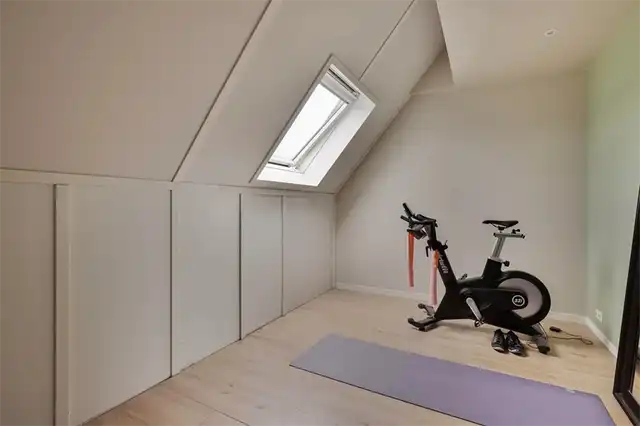 150m2 apartment to rent for 2975€/month in Laan van Tudor, Hoofddorp