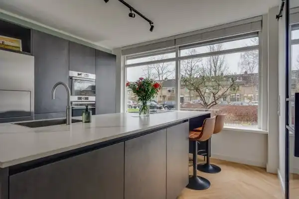 125m2 house to rent for 2350€/month in Graan voor Visch, Hoofddorp