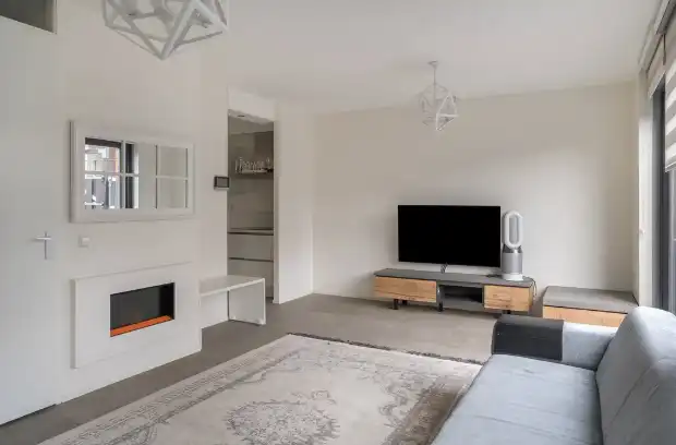110m2 house to rent for 2495€/month in De Genestetplein, Rotterdam