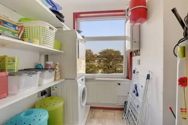 75m2 apartment to rent for 1495€/month in Carel van Manderstraat, Heemskerk
