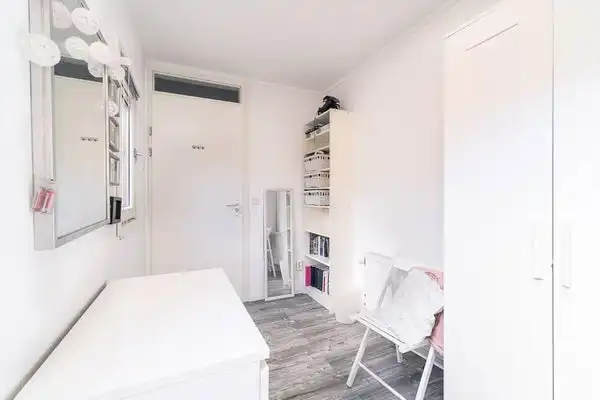 82m2 house to rent for 1995€/month in Floresstraat, Leiden