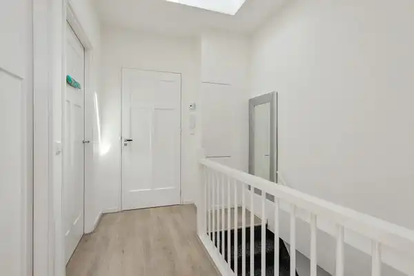 152m2 house to rent for 2950€/month in Roodborststraat 31, Leiden