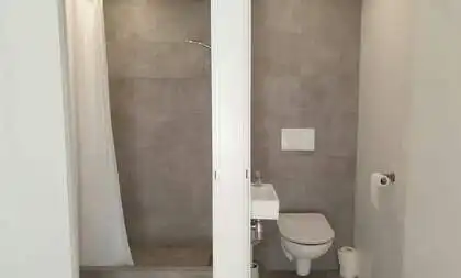 68m2 room to rent for 715€/month in Dorpsweg, Rotterdam