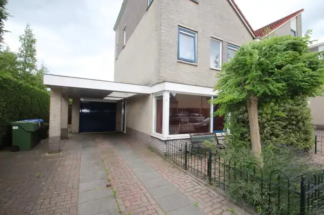 135m2 house to rent for 1350€/month in Braamspinner, Meppel