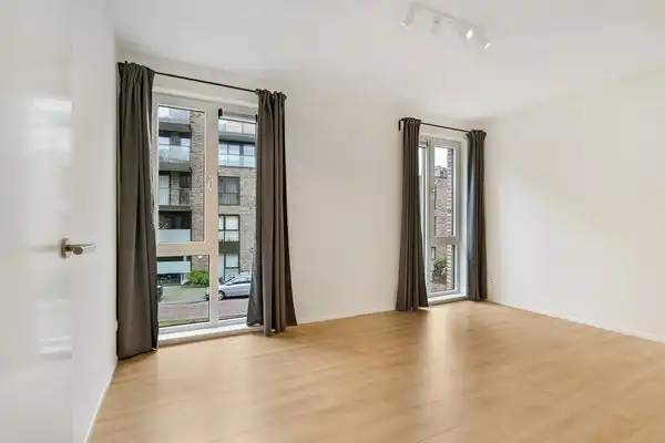 102m2 apartment to rent for 2500€/month in Zamenhofstraat 13, Den Haag
