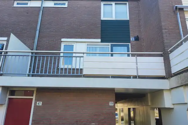 105m2 apartment to rent for 1550€/month in Boogschutter 19, Hoorn