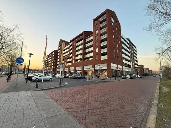 72m2 apartment to rent for 2145€/month in Heemstedelaan, Utrecht