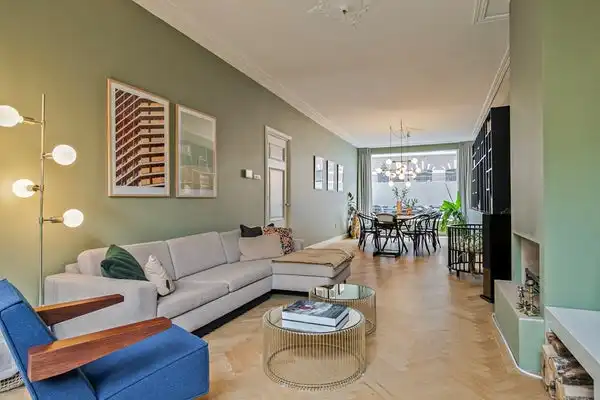 139m2 apartment to rent for 3250€/month in Obrechtstraat 83, Den Haag