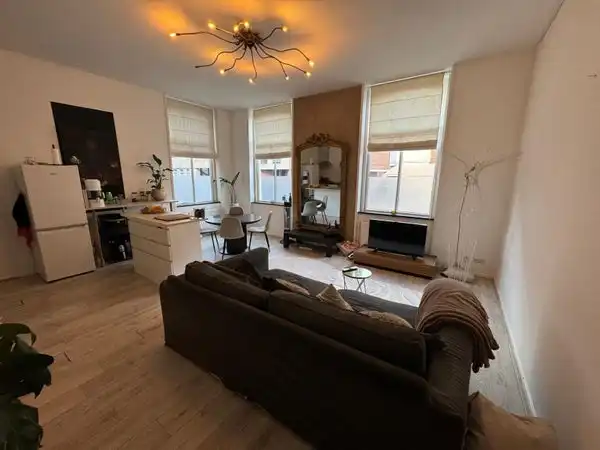 61m2 apartment to rent for 1075€/month in Raadhuisstraat, Alphen aan den Rijn