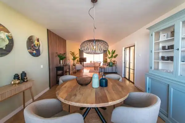 110m2 apartment to rent for 2950€/month in Arent Janszoon Ernststraat 149, Amsterdam