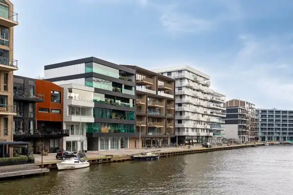 50m2 apartment to rent for 1375€/month in Lia Doranastraat 39, Amsterdam