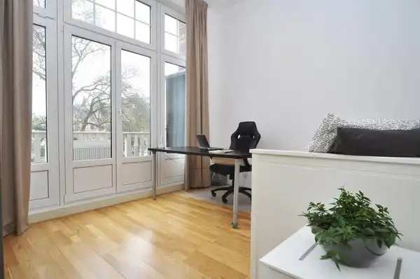 125m2 apartment to rent for 1750€/month in Statenlaan 95 A, Den Haag