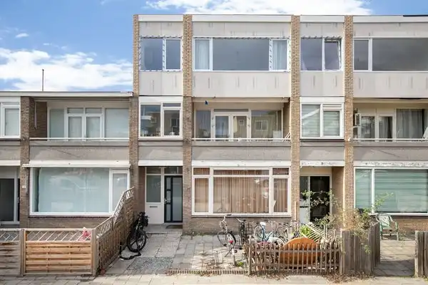 72m2 apartment to rent for 995€/month in Peltlaan, Utrecht
