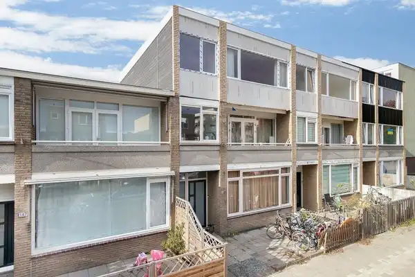 72m2 apartment to rent for 995€/month in Peltlaan, Utrecht