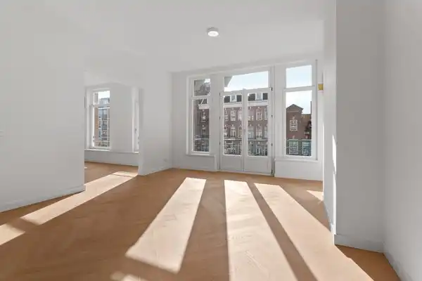 90m2 apartment to rent for 2800€/month in Overtoom, Amsterdam
