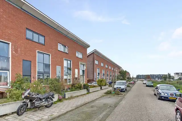 94m2 house to rent for 1795€/month in Zwarte Specht, Zeewolde