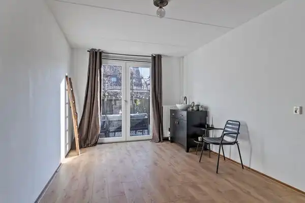 125m2 house to rent for 1900€/month in Veenkade, Waddinxveen