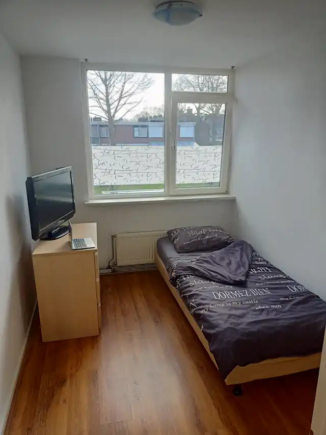 6m2 room to rent for 450€/month in Jan Vermeerlaan 98, Roosendaal