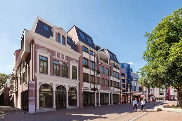 70m2 apartment to rent for 1105€/month in Markt 33, Roosendaal