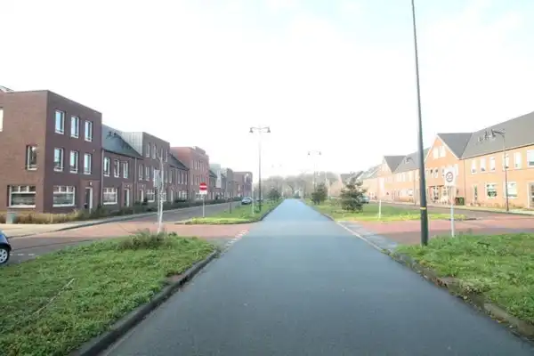 120m2 house to rent for 1345€/month in Tesselhofflaan 20, Ede
