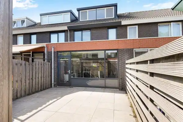 113m2 house to rent for 2200€/month in Kabajastraat, Purmerend