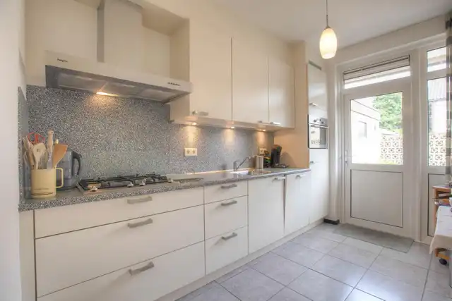 125m2 house to rent for 1495€/month in Herenstraat, Weert