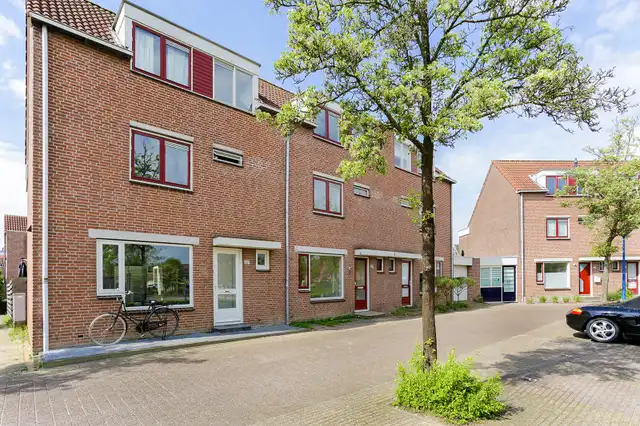 108m2 apartment to rent for 1322€/month in Kuinder, Huizen
