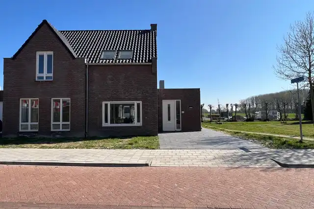 107m2 house to rent for 1850€/month in Herman de Ruijterstraat 48, Poederoijen