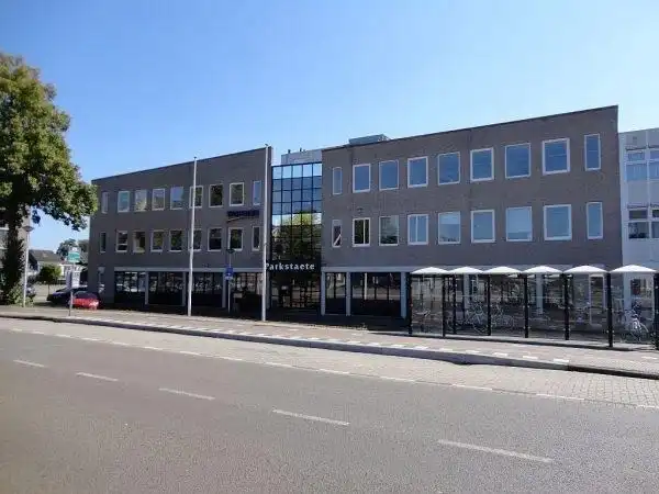 35m2 apartment to rent for 1025€/month in Stationsweg 21, Leerdam
