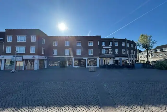 130m2 apartment to rent for 1350€/month in Markt 120, Geleen