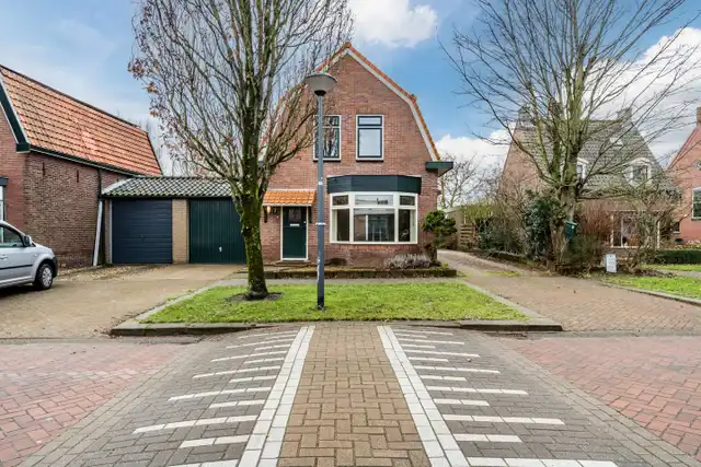 97m2 house to rent for 2000€/month in De Vlashoven 7, Noordwijkerhout