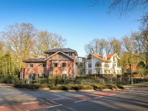 125m2 apartment to rent for 2100€/month in Kon. Wilhelminalaan, Schalkhaar