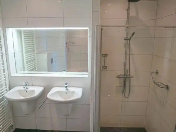 125m2 apartment to rent for 2100€/month in Kon. Wilhelminalaan, Schalkhaar