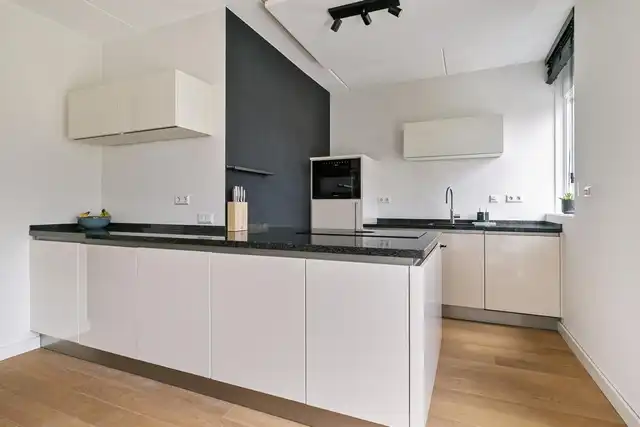 166m2 house to rent for 2750€/month in Cassiopeiadreef, Alphen aan den Rijn