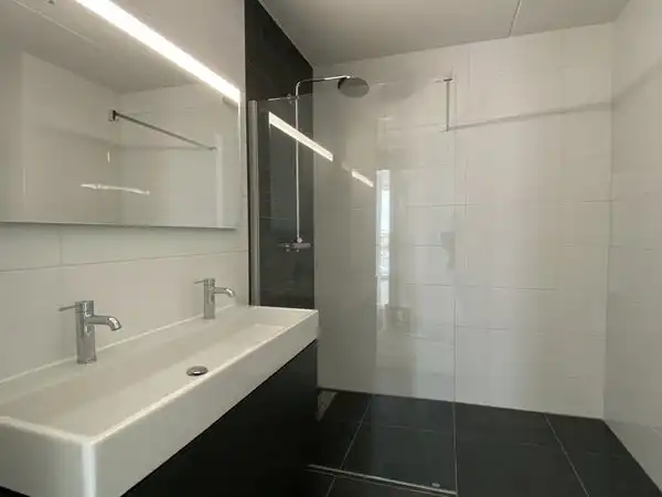 72m2 apartment to rent for 1650€/month in Van Leeuwenhoekpark 212, Delft