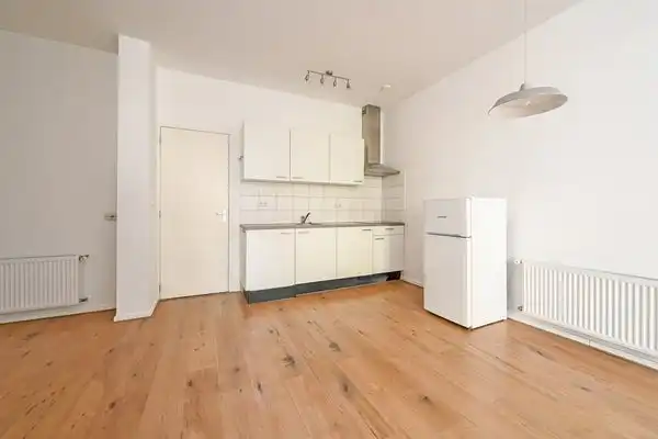 43m2 apartment to rent for 932€/month in Frederik Hendrikstraat, Delft